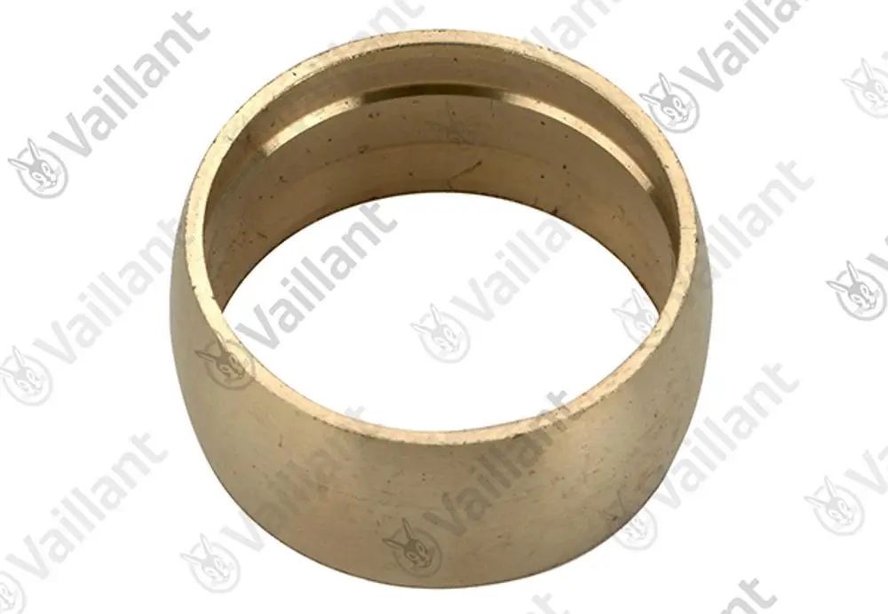 Kupferner Ring von Vaillant. Der Ring hat eine glatte Innenfläche und eine breitere Außenseite, geeignet für verschiedene Installationen.